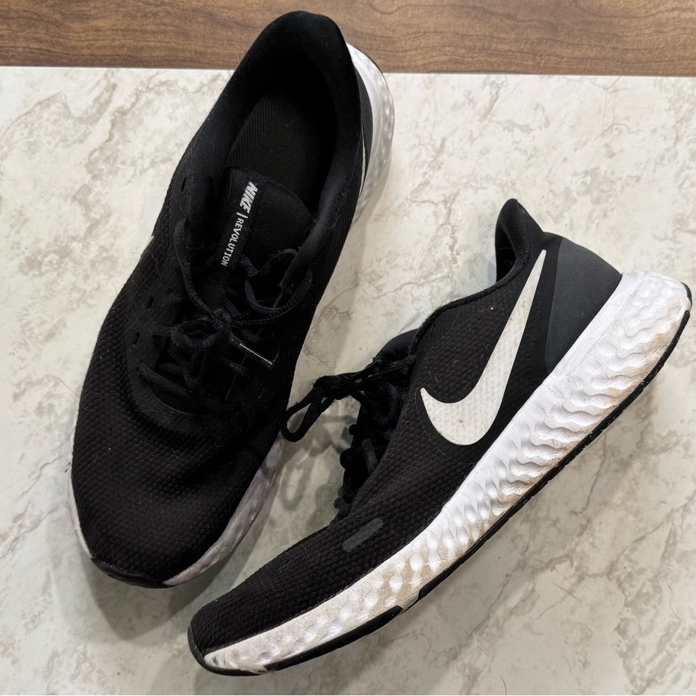 Nike Black and White Athletic Sneakers